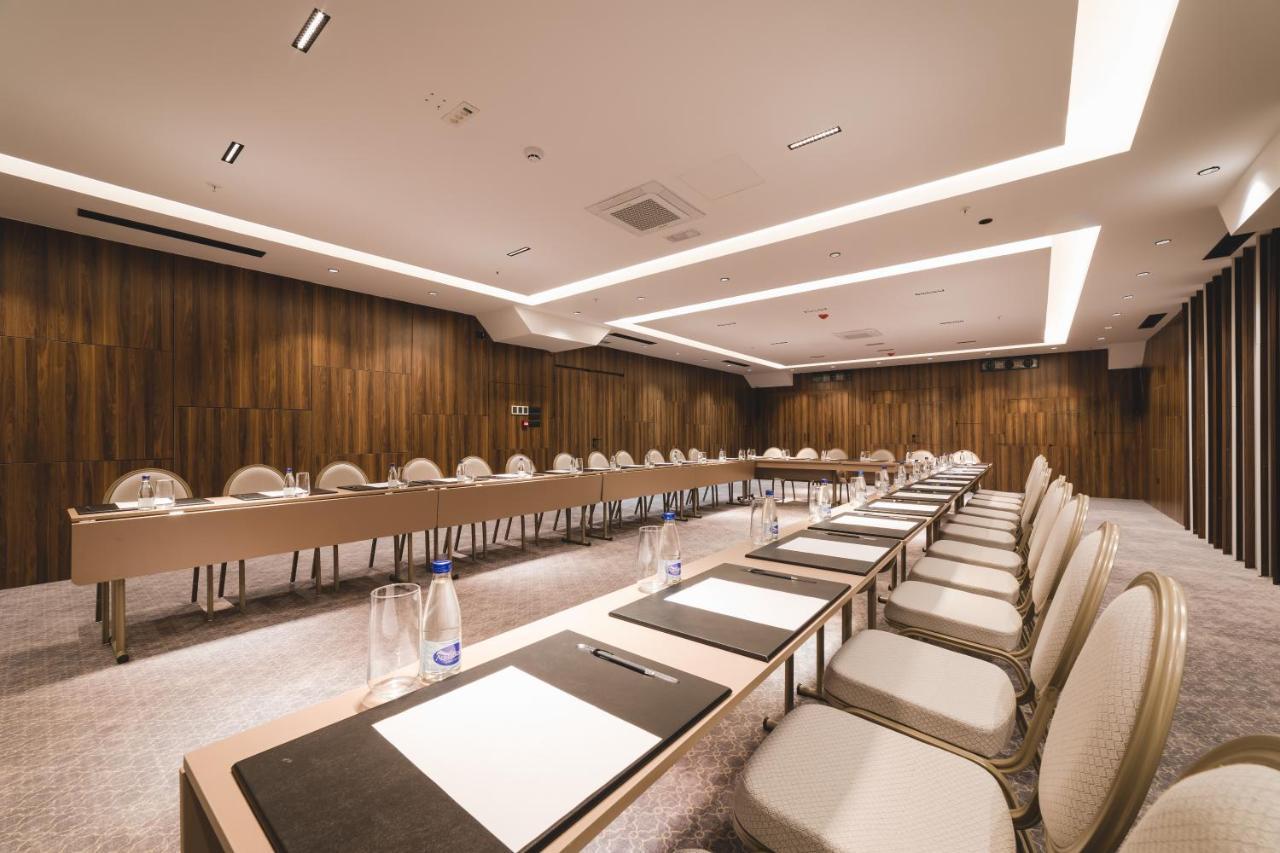 Bristol Hotel Podgorica Eksteriør billede