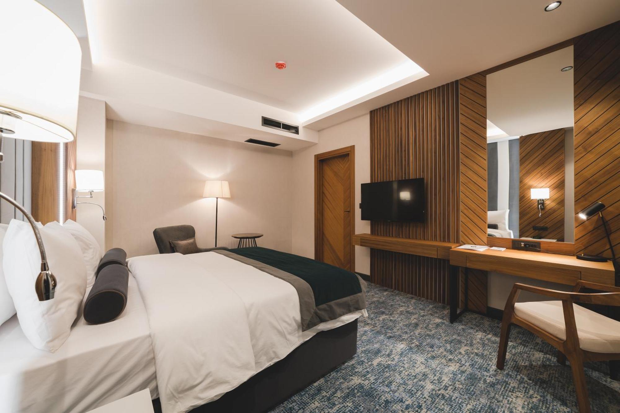 Bristol Hotel Podgorica Eksteriør billede
